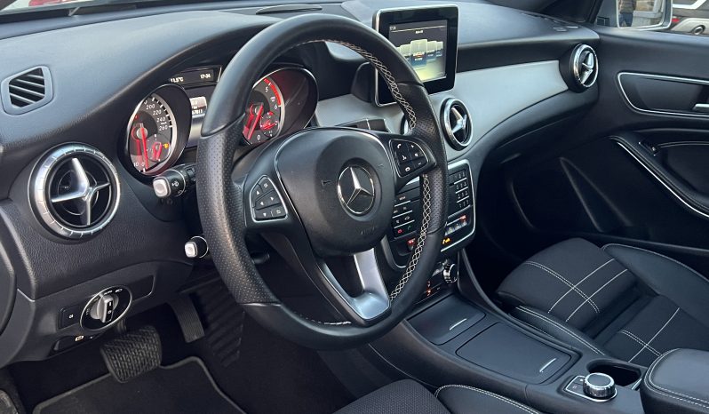 Mercedes CLA 200 CDI completo