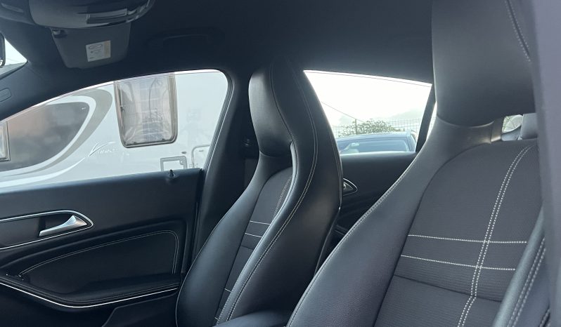 Mercedes CLA 200 CDI completo
