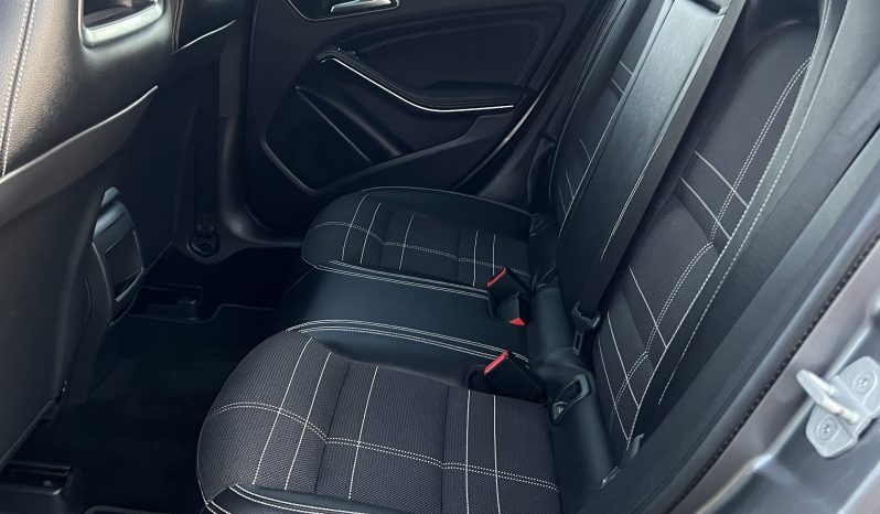 Mercedes CLA 200 CDI completo
