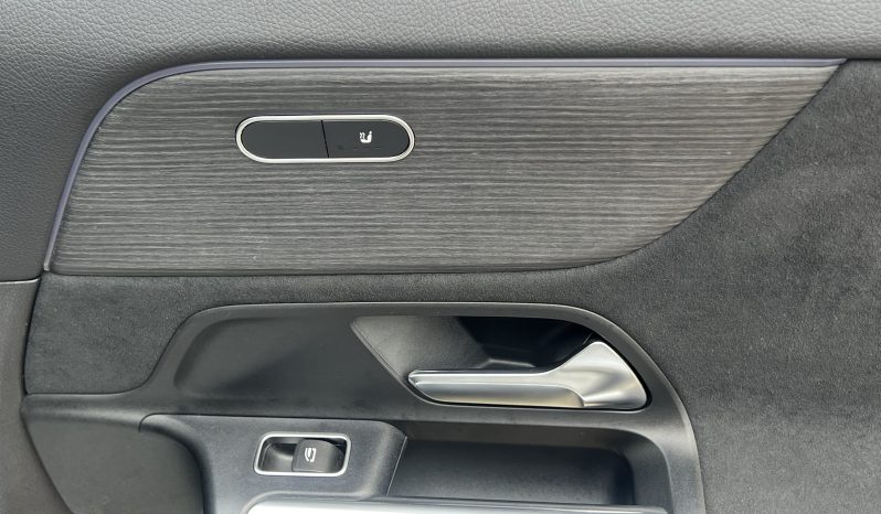 Mercedes EQA 250 AMG completo